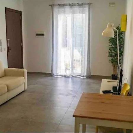 Nicely Furnished 1 Bedroom In Apartment Gzira