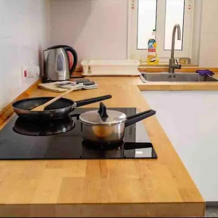 Nicely Furnished 1 Bedroom In *