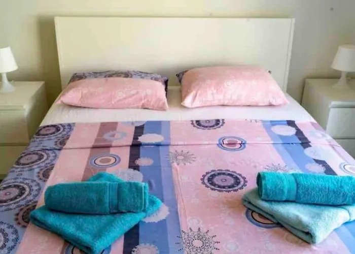 Nicely Furnished 1 Bedroom In